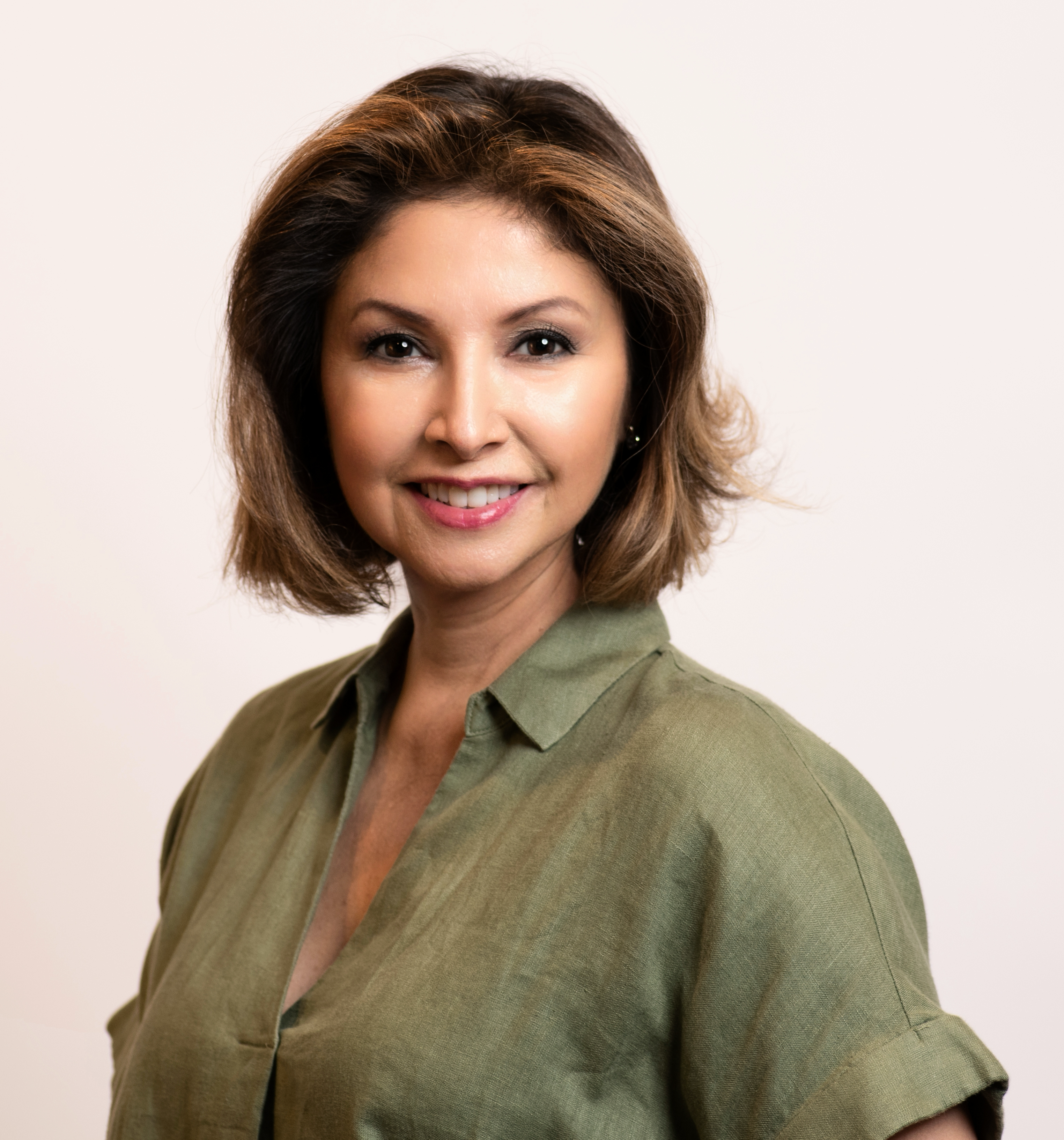 Edith Cogdell Chief Marketing Office Teresa Niño